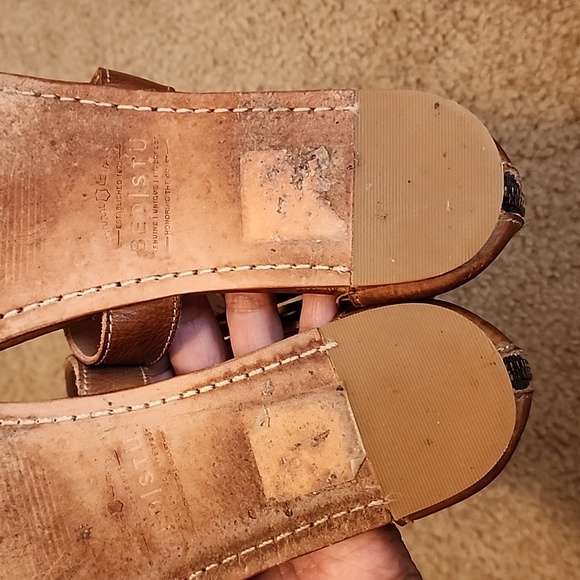Bed Stu Artemis Tan Rustic Sandals - Picture 16 of 16